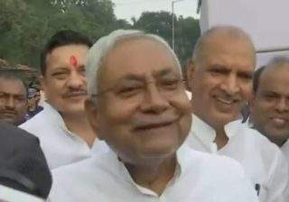नीतीश कुमार तक पहुंची शिकायत तो भागे पहुंचे बीडीओ, 609 बच्चों वाले स्कूल में केवल 138 ही मिले उपस्थित